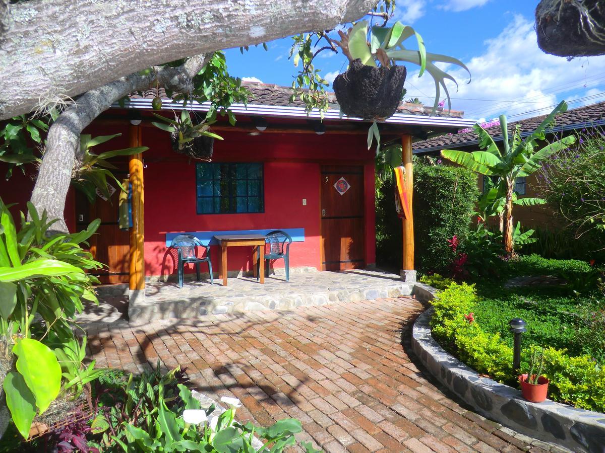 Le Rendez-Vous Hostal Guesthouse Vilcabamba Buitenkant foto